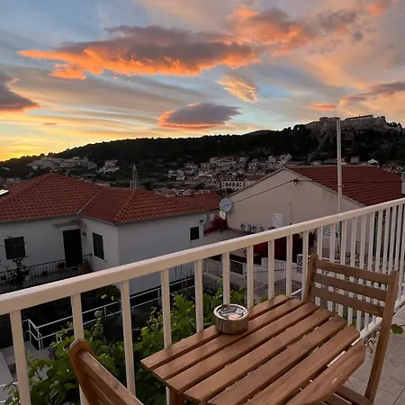 Apartment Forr - Hvar, Croatia *